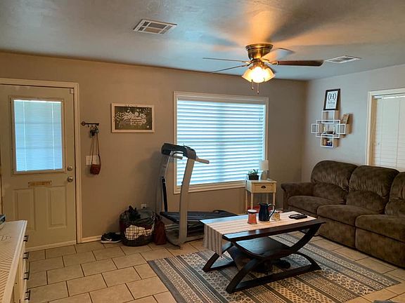 2nd image of 215 E Kittyhawk Dr