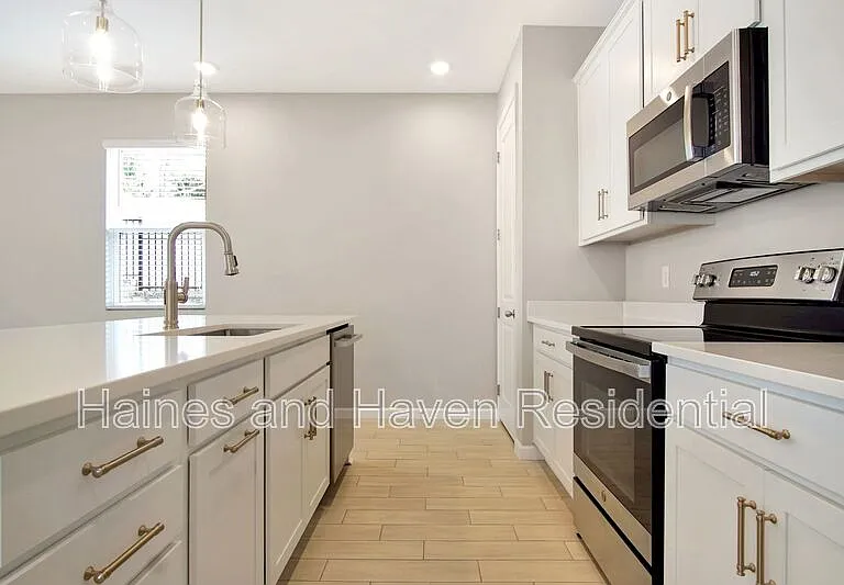 840 Blue Creek Dr — Photo 5