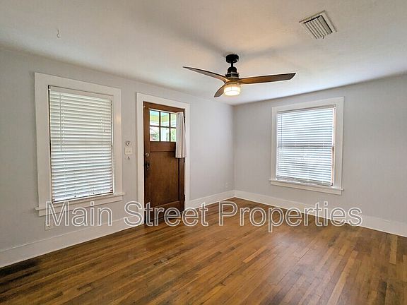 5th image of 1124 E Bobe St