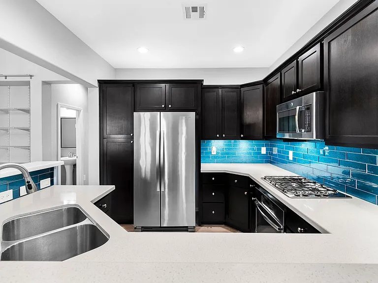 1560 Plaza Centre Dr #105 — Photo 6