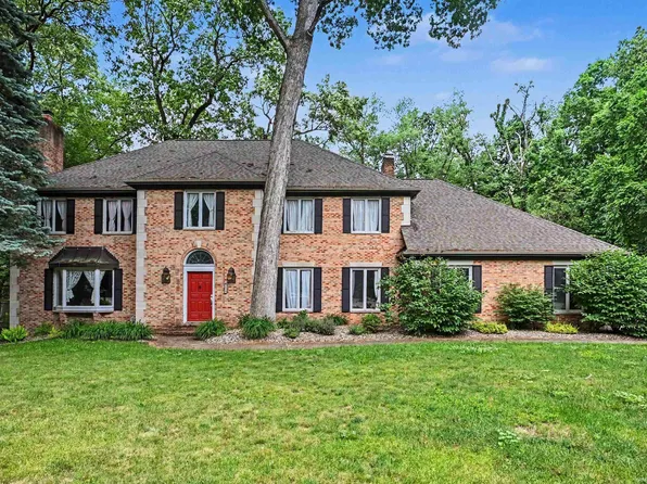 51125 Midlothian Ct, Granger, IN 46530