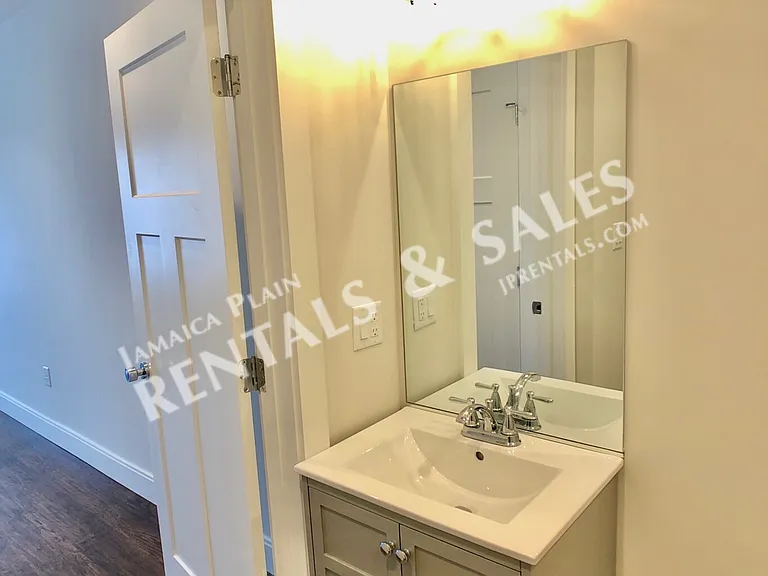 50 Stedman St #207 — Photo 7