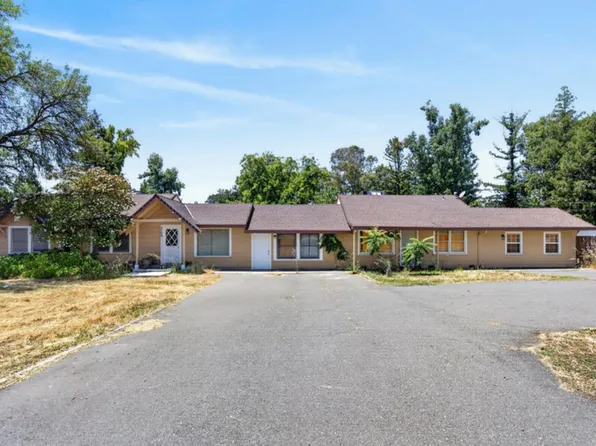 2711-2709 Walnut Ave, Carmichael, CA 95608