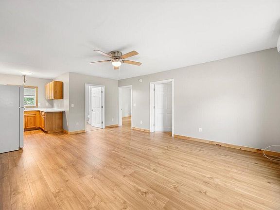 4th image of 71 Sebago Road