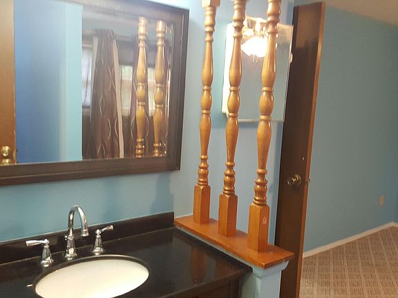 4th image of 2912 Hollyhead Dr