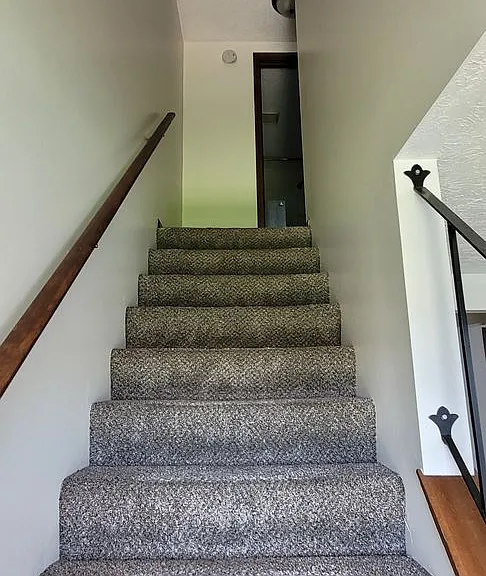 1817 W Chestnut St — Photo 16