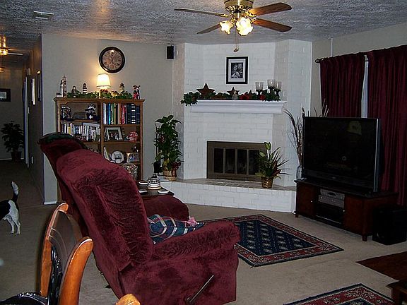 5th image of 6215 Woodvale Dr