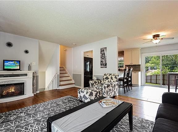 4th image of 3519 S Randall Dr