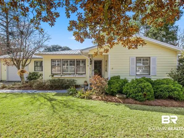 214 Pinecrest Ln, Fairhope, AL 36532