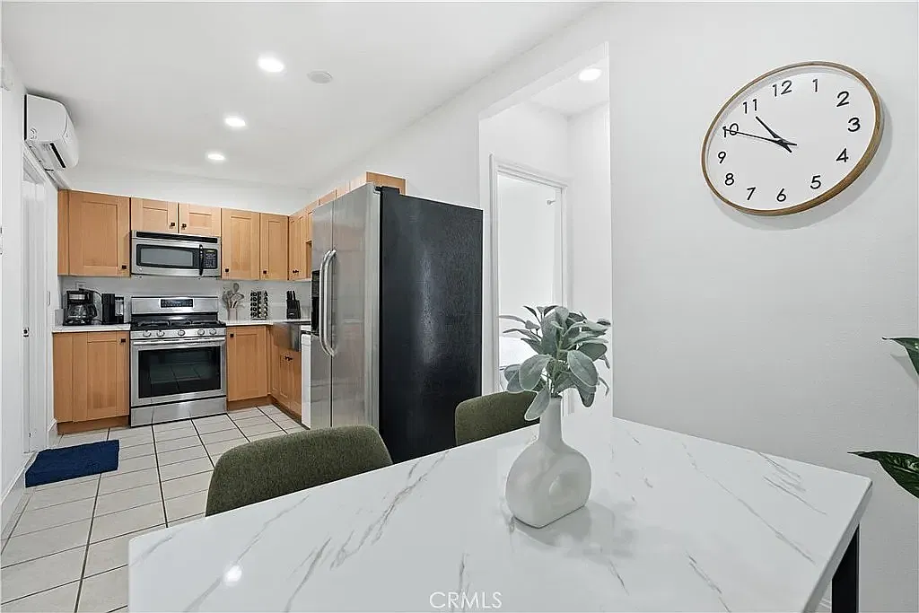 1 bed, 470 sqft, $2,150 — Photo 1