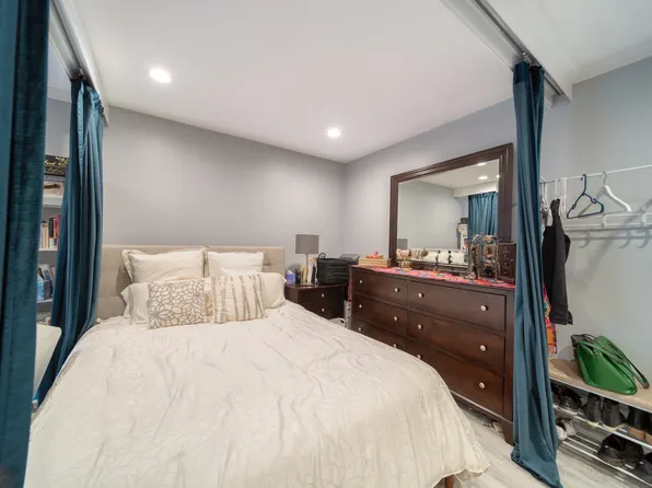 1111 River Road image 5 of 13