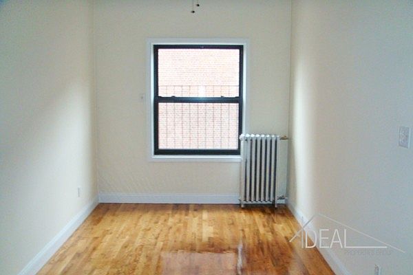 2nd image of 555 Washington Ave APT 3R