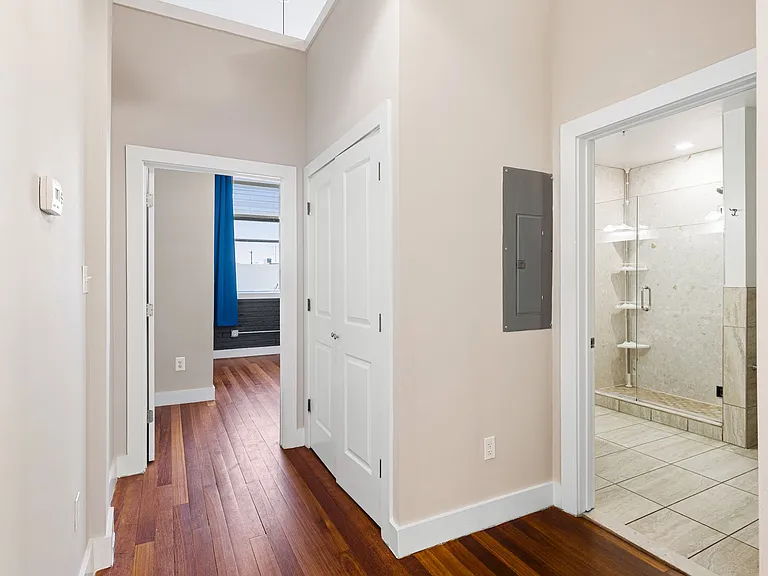 3421 Richmond St #202 — Photo 20