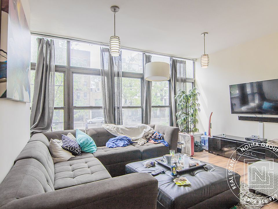 1st image of 162 Allen St #1