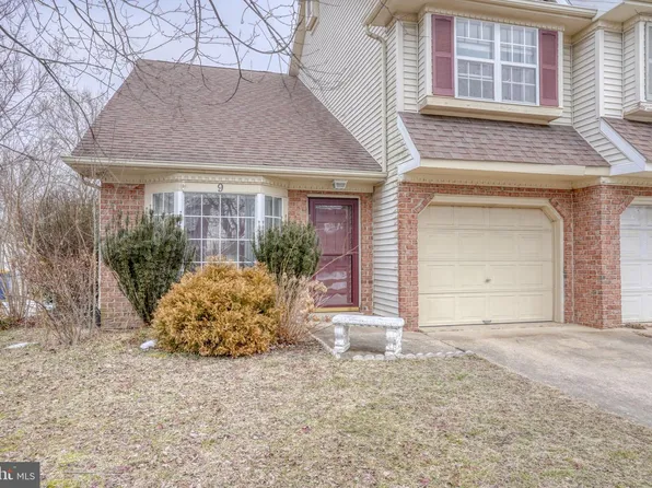 9 Gristmill Dr, Dover, DE 19904