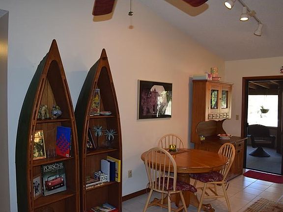 3rd image of 1329 Nadine Dr