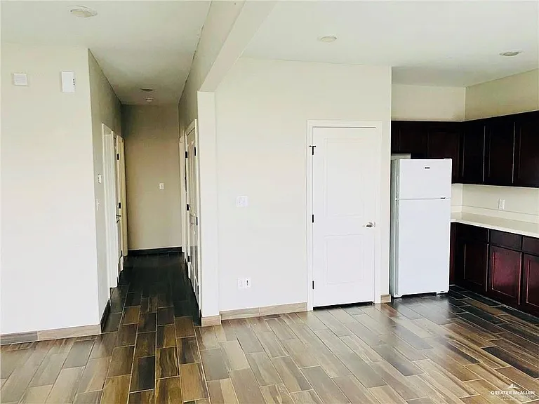 207 Fig Dr #2 — Photo 6