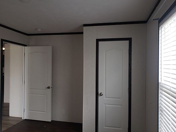 5th image of 6472 Upper 54th St N