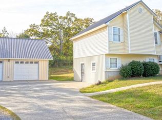 165 Owens Chapel Rd, Calhoun, GA 30701