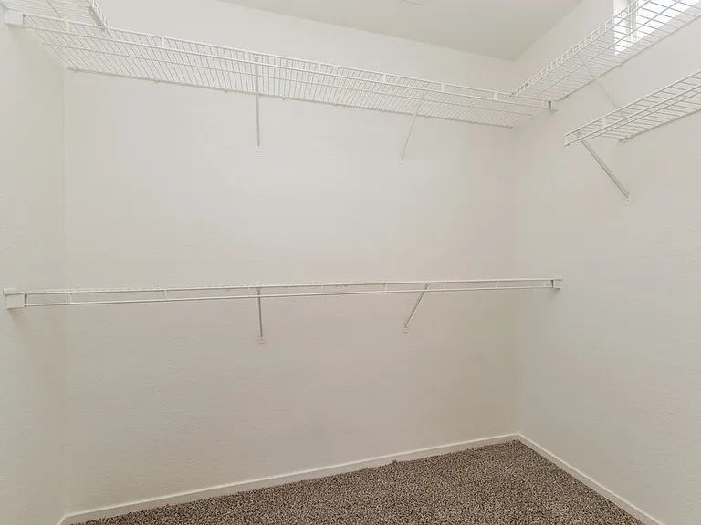 607 Park Landing Ct — Photo 11