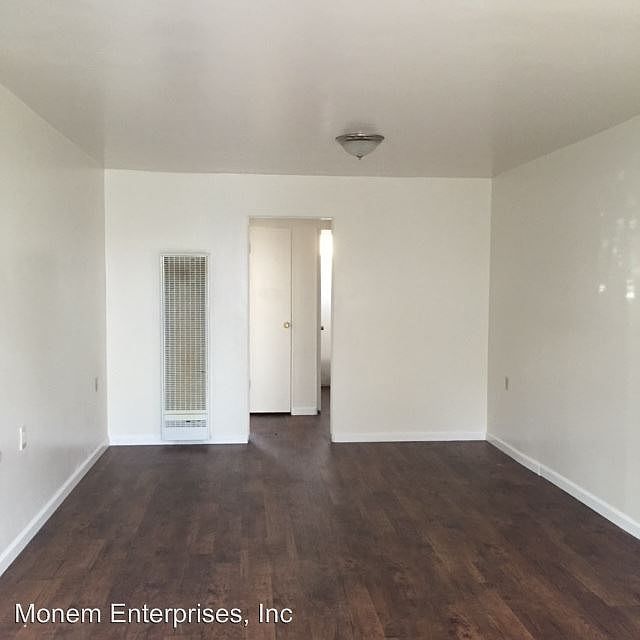 2nd image of 6843 Gentry Ave APT 11