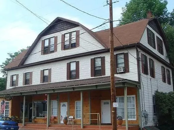 139 South St #4, Waymart, PA 18472