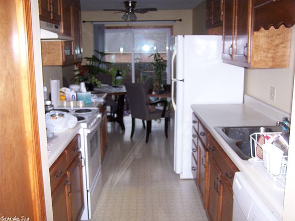 3rd image of 2910 E Moore Ave APT 121