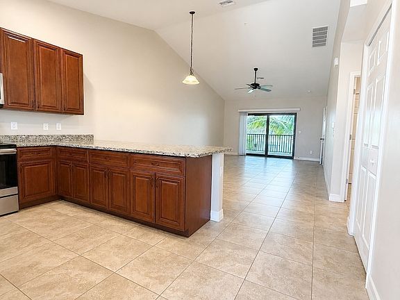 2nd image of 4109 SW 8th Pl #203