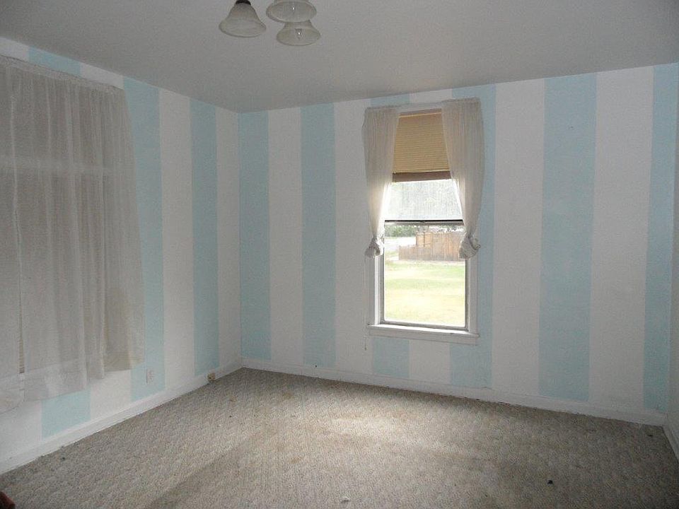 2nd image of 1806 W Eastman St