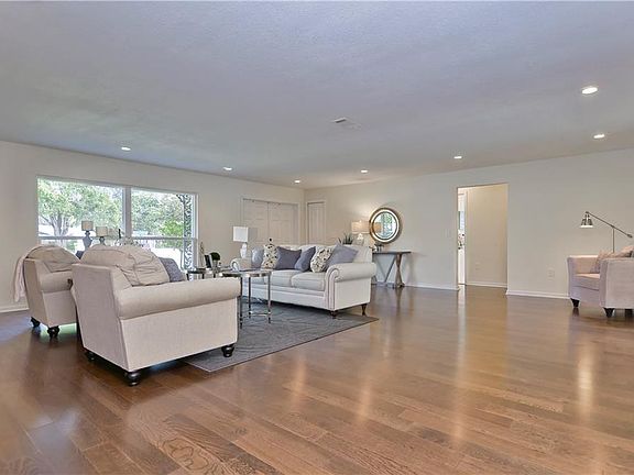 2nd image of 13512 Little Lake Pl