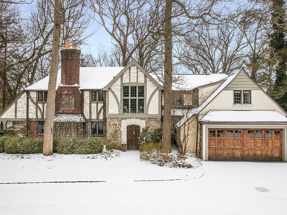 1st image of 19 West Dr