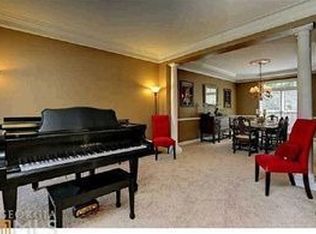 156 Woodcliff Dr, Suwanee, GA 30024
