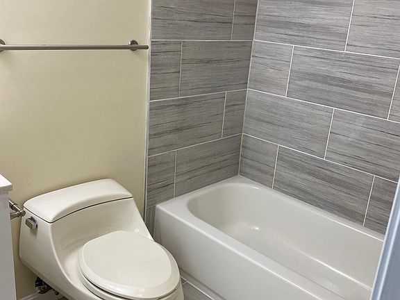 4th image of 13636 Orchard Dr #3636