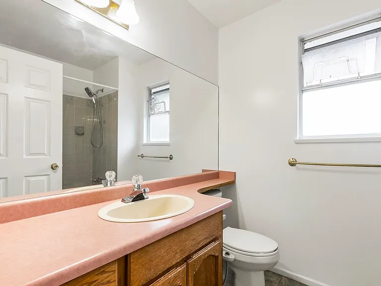 9335 152a St — Photo 14
