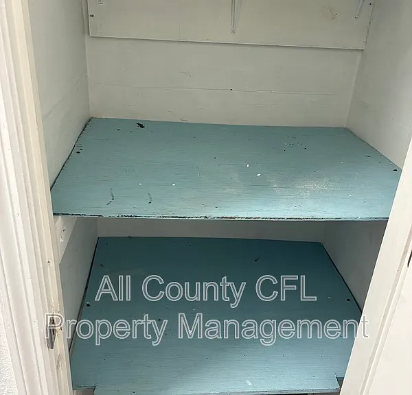 812 Marion St — Photo 19