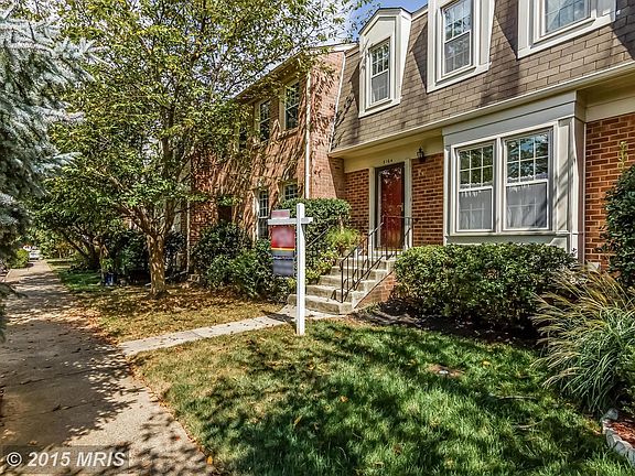2nd image of 3164 Borge St