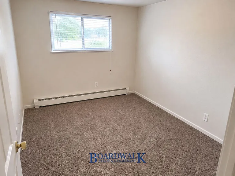 161 E Beryl Ave #8 — Photo 7