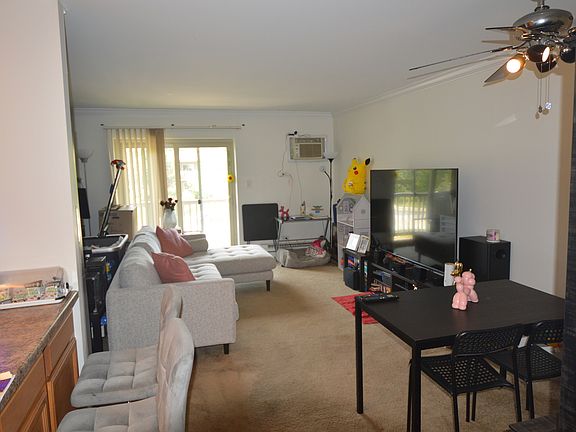 3rd image of 2411 N Kennicott Dr APT 1C