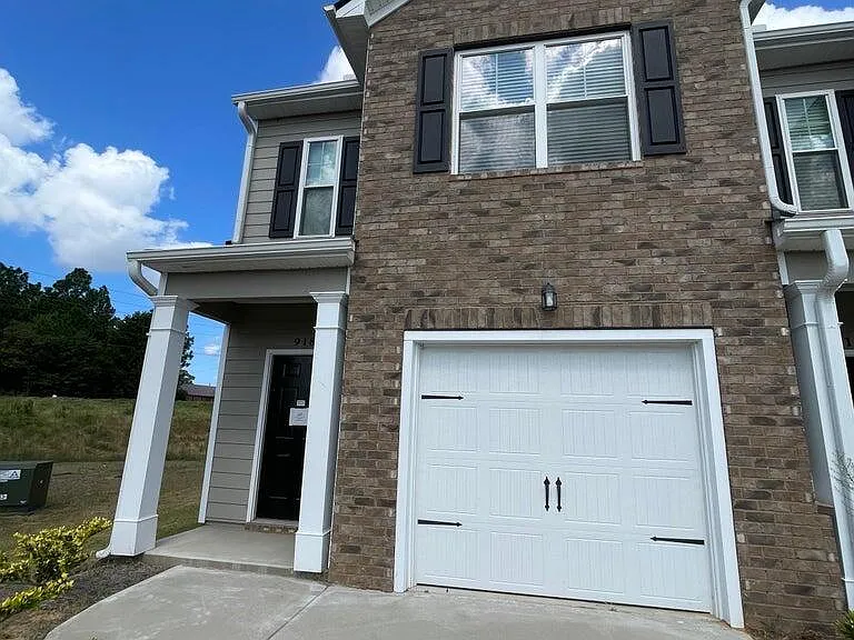 918 Quaint Parish Cir — Photo 2