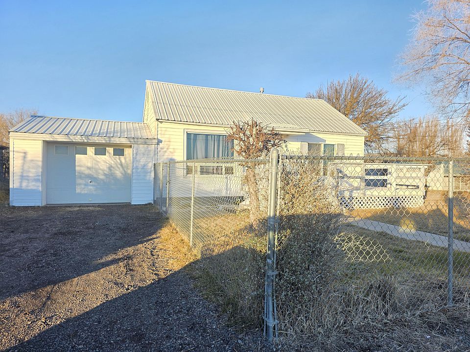 2nd image of 3861 Anderson Ave