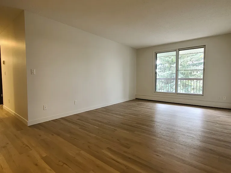140 Harrow Cir NW — Photo 9