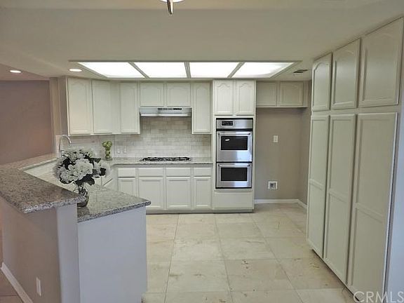 3rd image of 1314 S Jasmine Pl