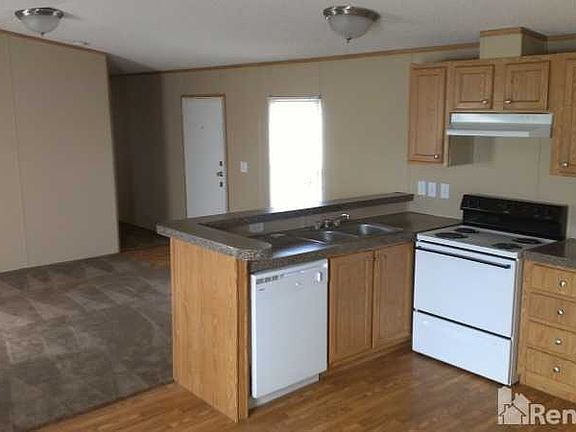 3rd image of 1118 Redman Dr