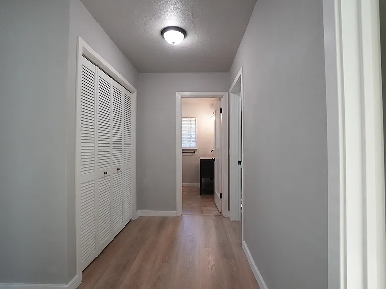 112 Franklin St — Photo 10
