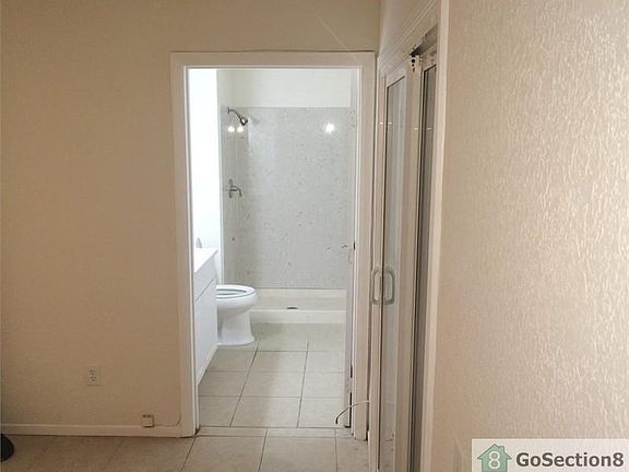 4th image of 4612 Parker Ave