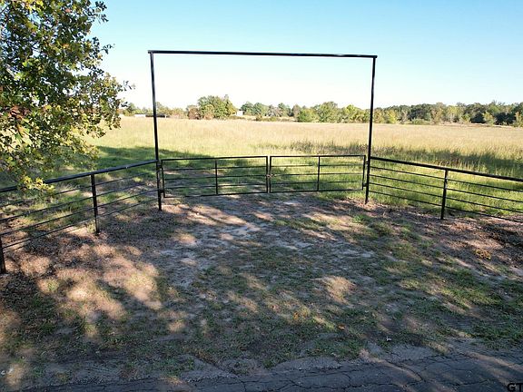 4th image of 144 County Road 1713