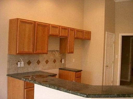 3rd image of 1204 Circle Haven