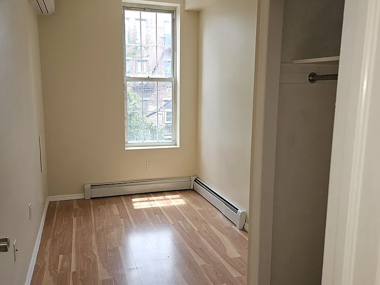 184 8th St #2 — Photo 5
