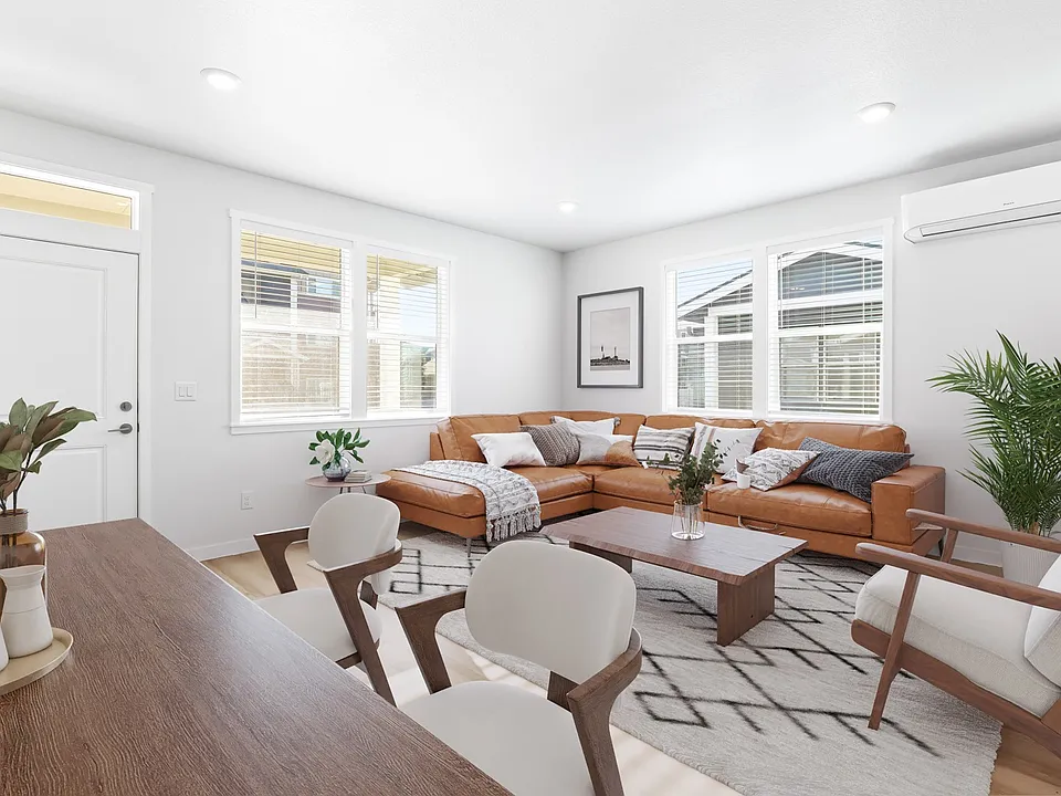 Villas at 28th