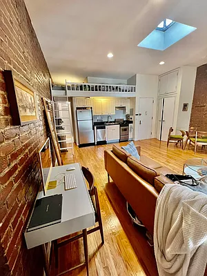 Rented by Oxford Property Group | media 12